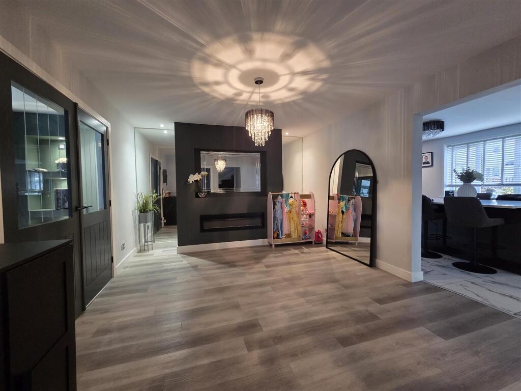 House in Nottingham - View 5