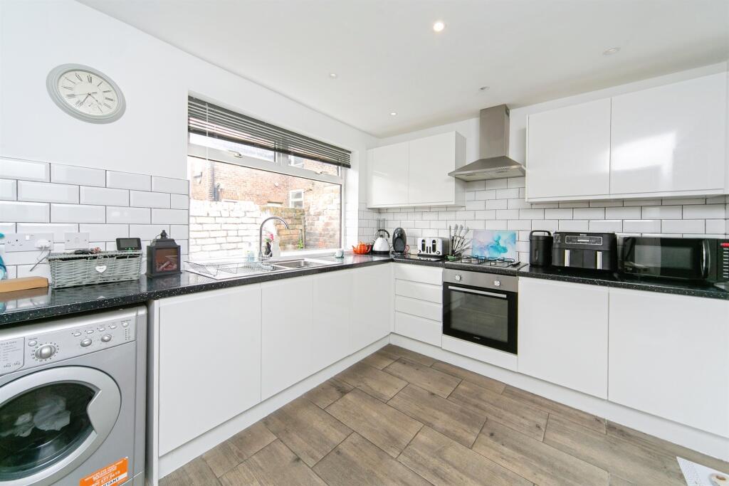 Hillside Road, Tranmere, Birkenhead - More
