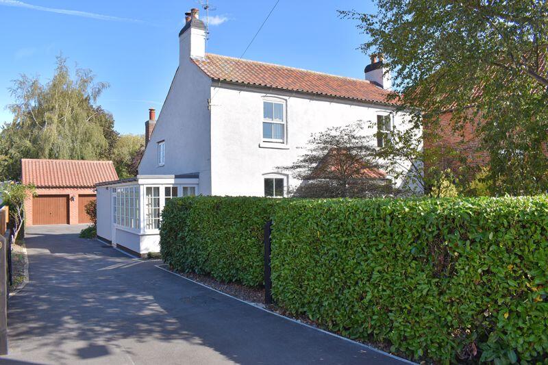 3-bed detached on High Street, Sutton on Trent, £400,000