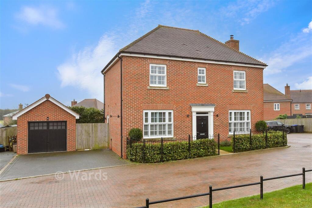 4-bed detached on Merlin Avenue, Whitfield, Dover, Kent, £500,000