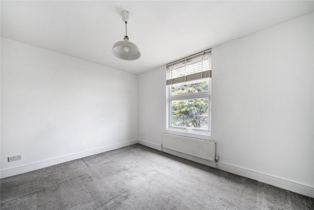 Apartment in London, Leyton - View 5