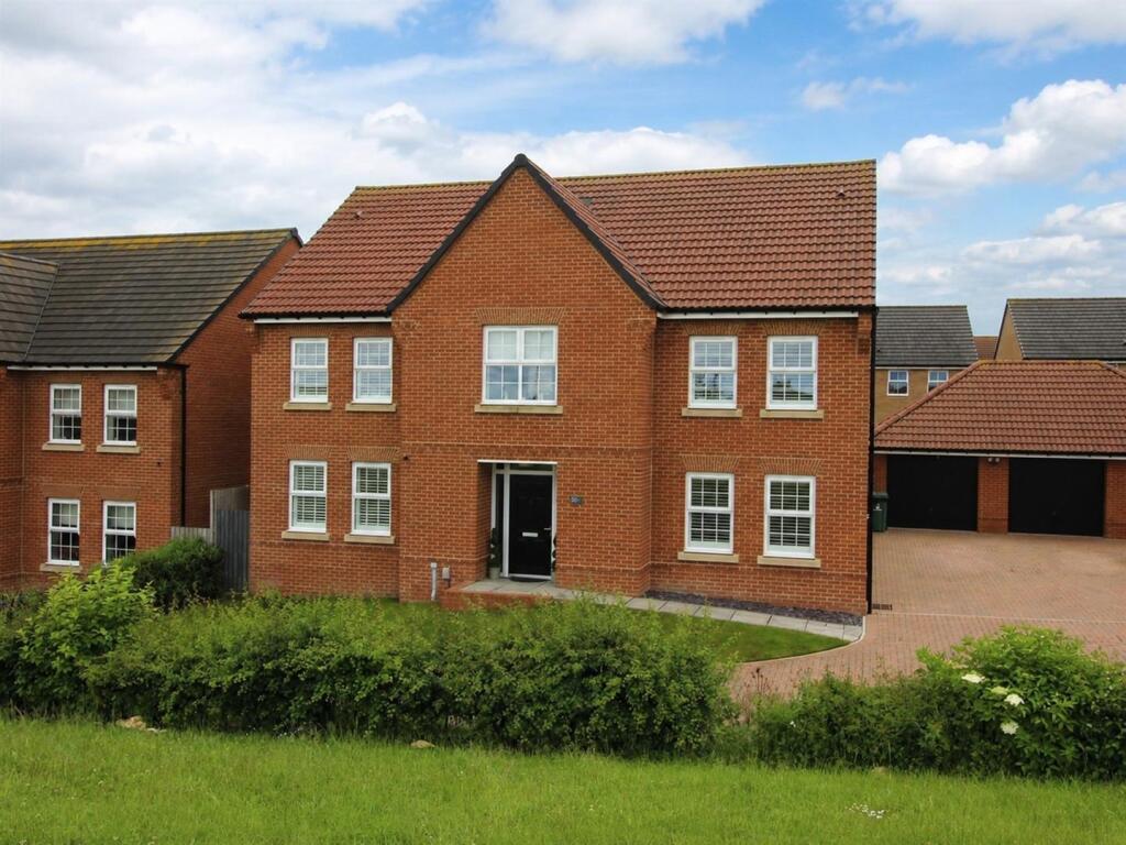 Main image of property: Nuthatch Close, Wynyard