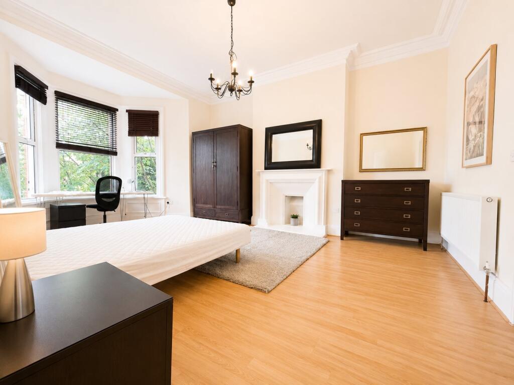 Apartment in Newcastle upon Tyne, Jesmond - More