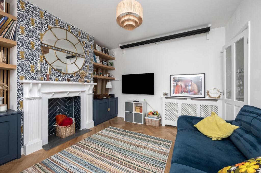 House in Brighton, Coldean - More
