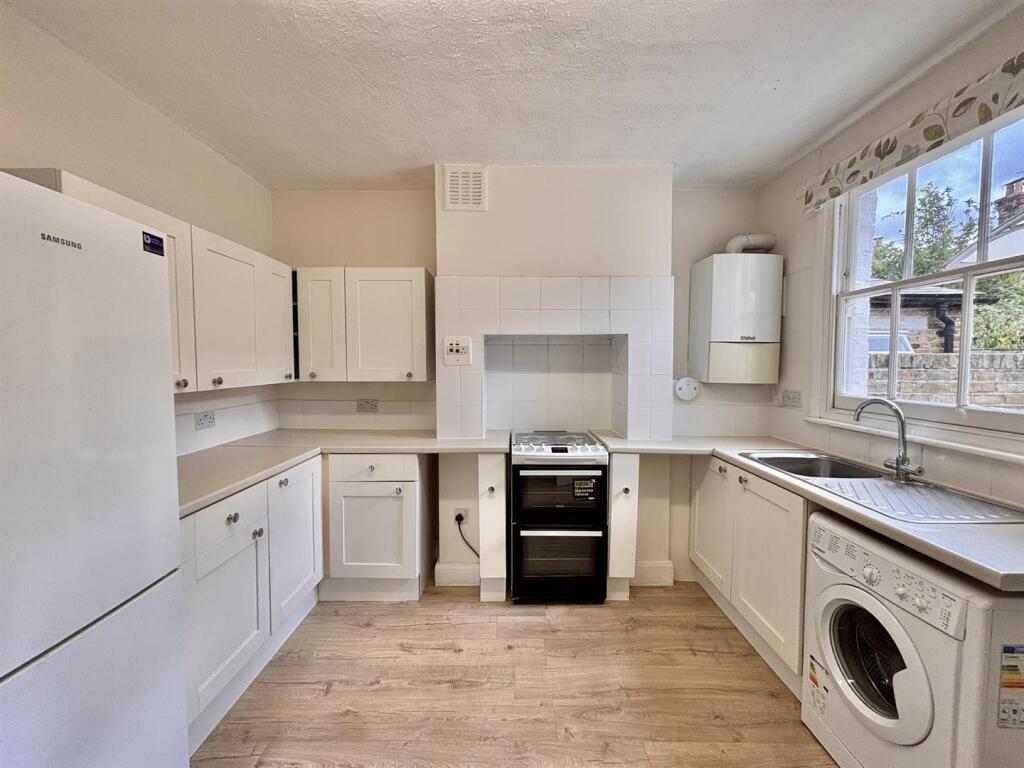 2 bedroom terraced house for rent