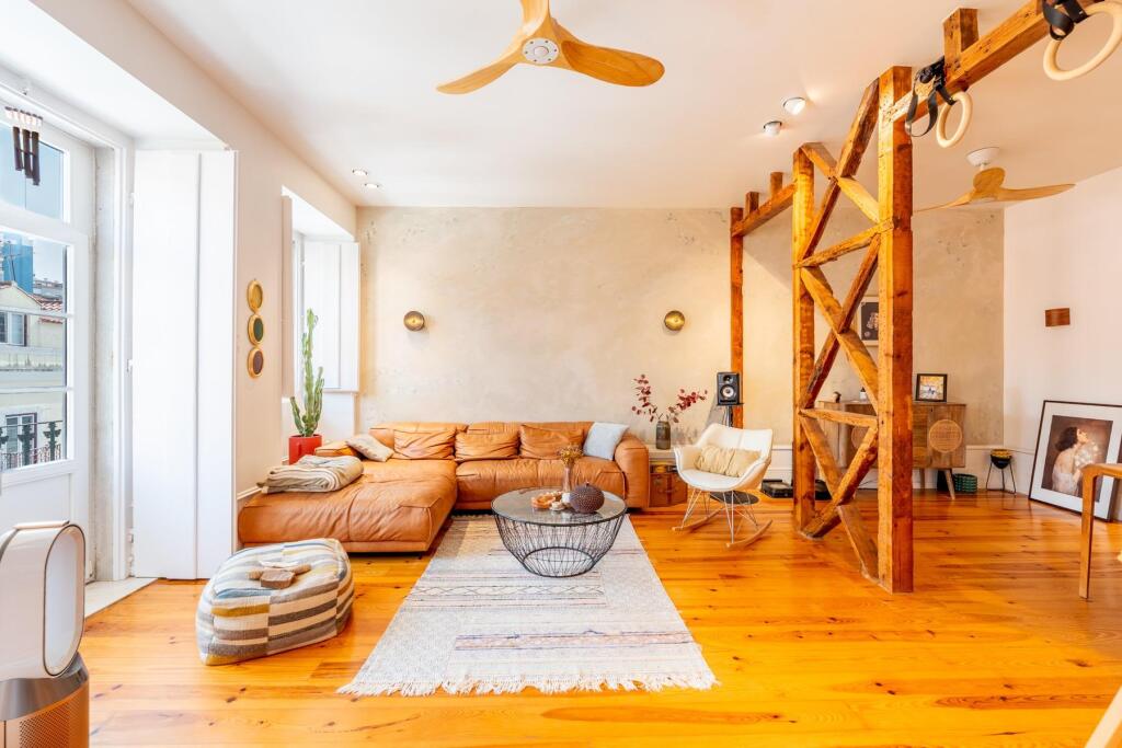 Main image of property: Setúbal, Almada