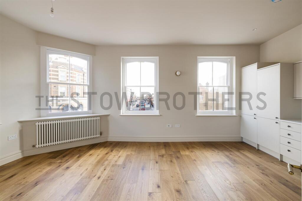 Main image of property: Hoe Street, Walthamstow