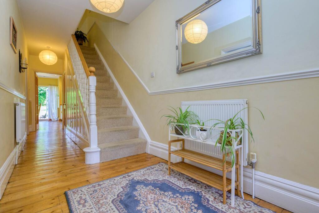 House in Reading, Caversham - View 2
