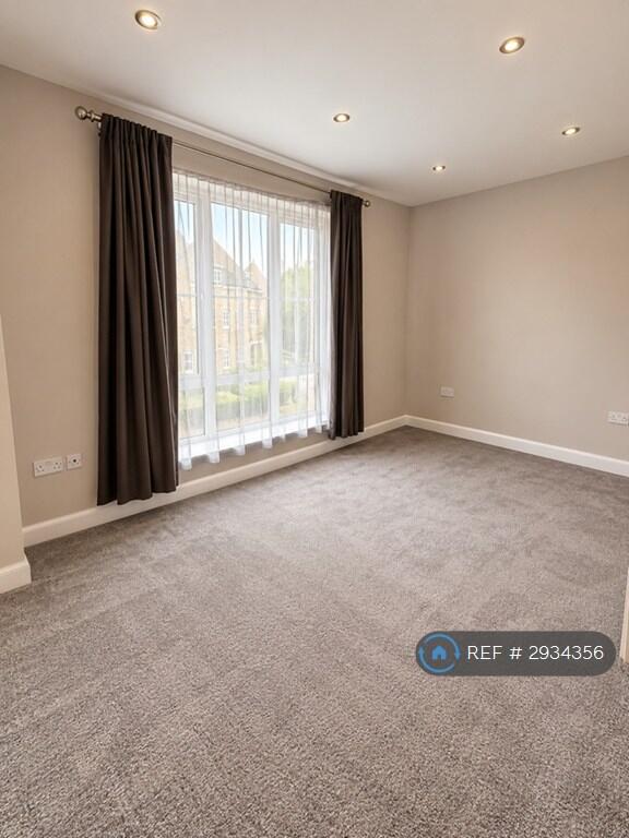 House in London - View 5