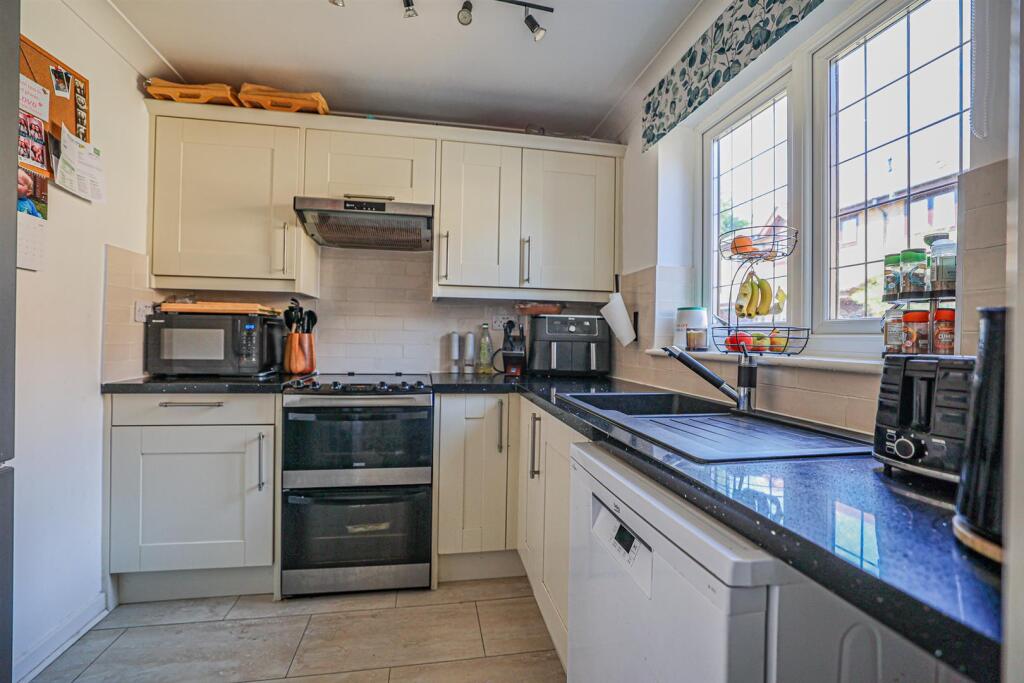 House in St Albans - View 2