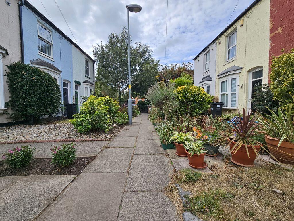 Brookfield Road, Hockley photo 4