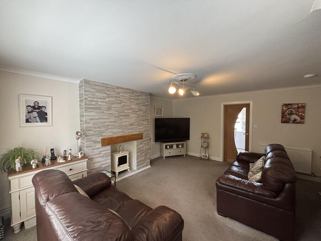 House in Newport - View 2