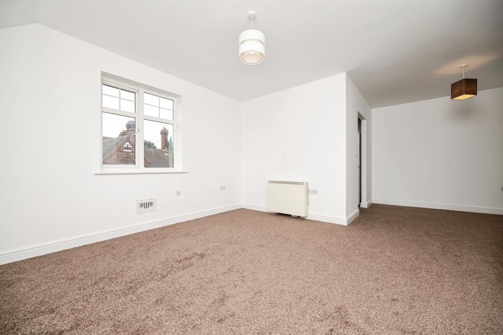 Apartment in Dudley - More