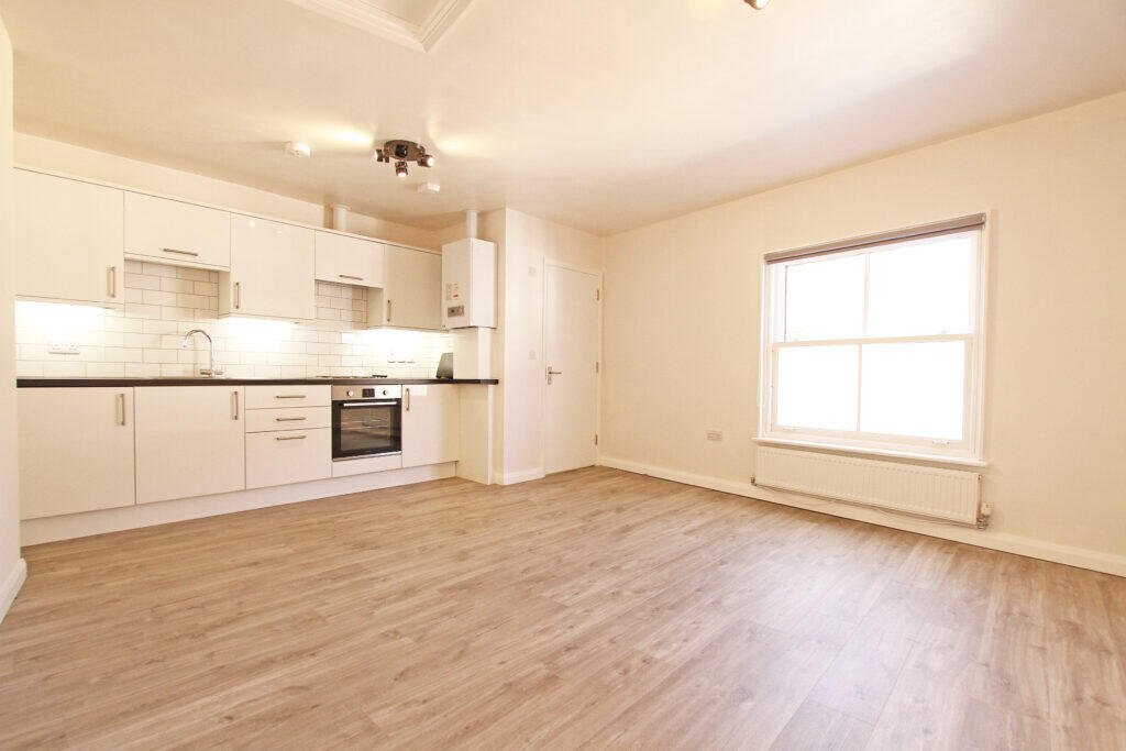 Main image of property: The Lofts, 2/3 Parsons Street, Banbury, OX16 5LW