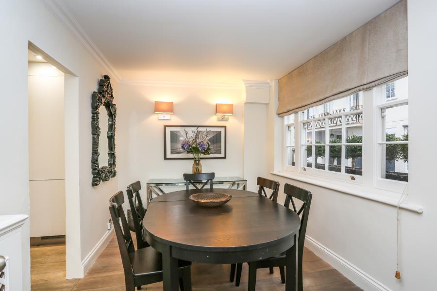 House in London - View 4