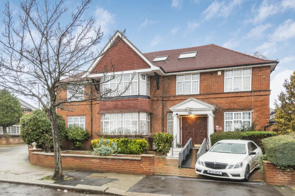 Main image of property: Beaufort Road, London, W5