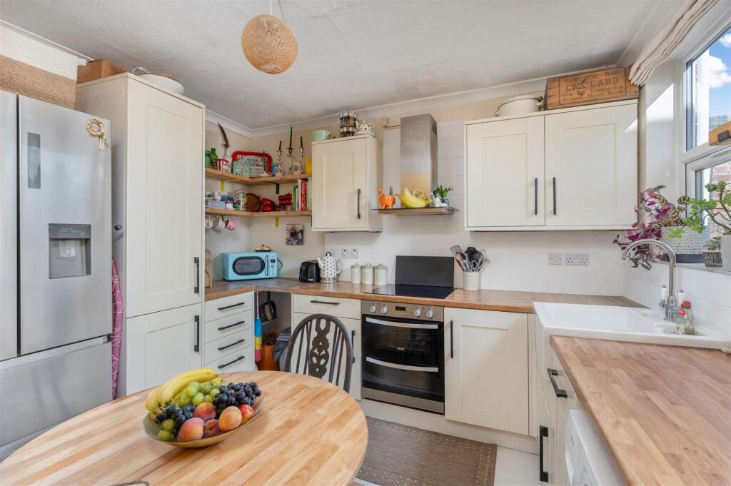 House in Cherwell, Grimsbury, Banbury - View 4