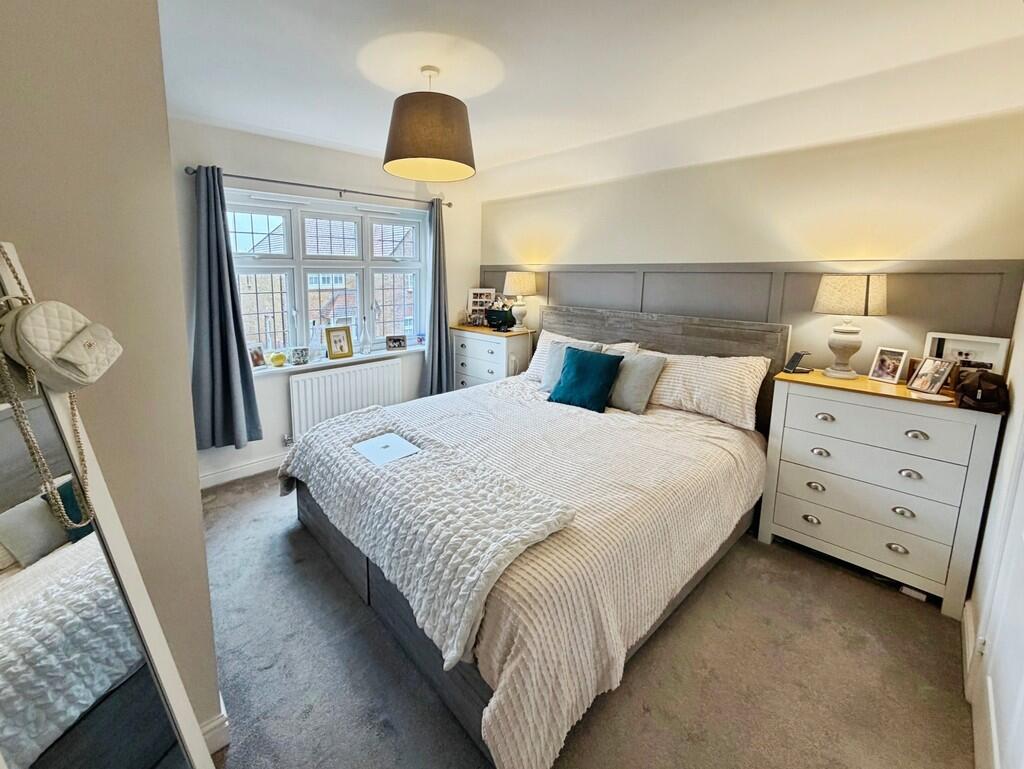 House in Warminster, Tascroft Rise, Wiltshire - View 6