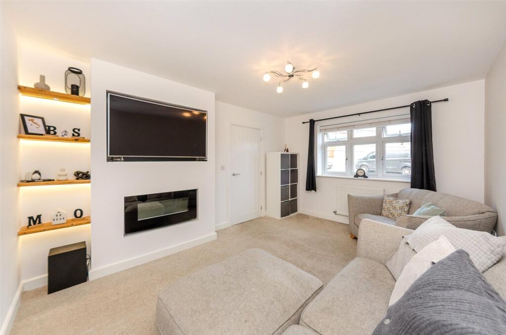 Gwel Y Llan, Caernarfon, Gwynedd, LL55 photo 2