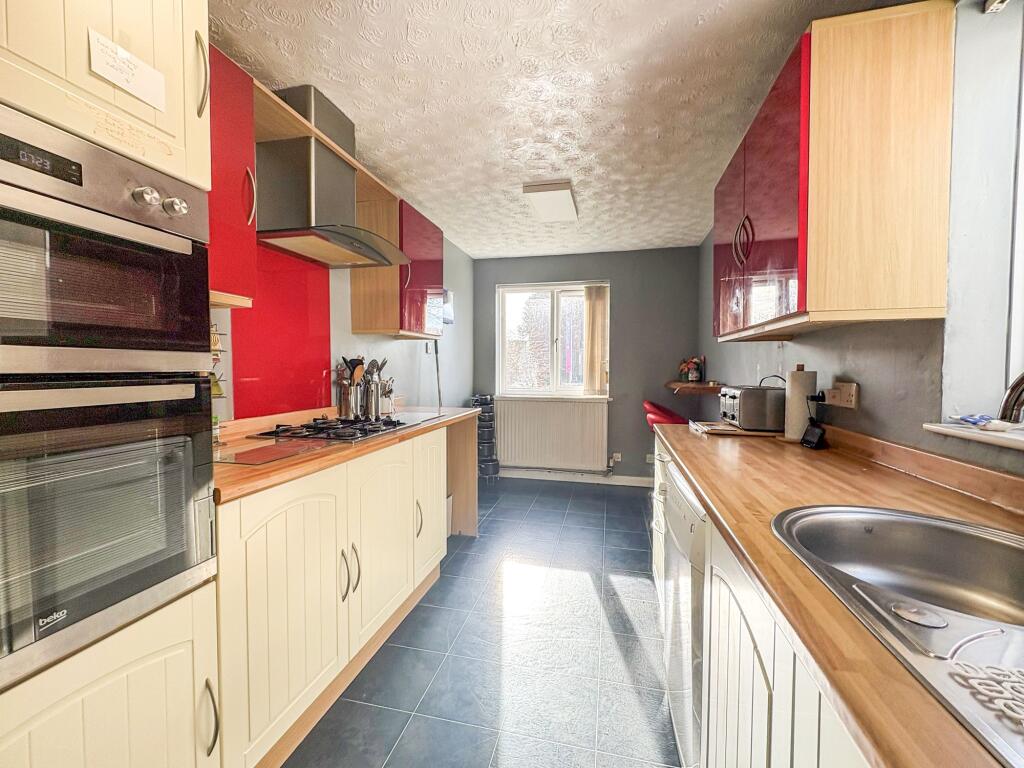 Beeson Close, St. Neots photo 3