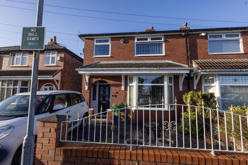 Main image of property: Shelley Grove, Droylsden, M43 7YG