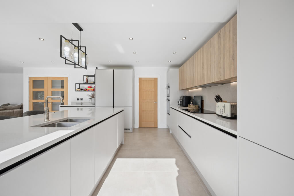 House in Stockport - View 5