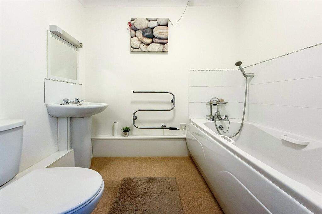 Apartment in Arun, Littlehampton - More