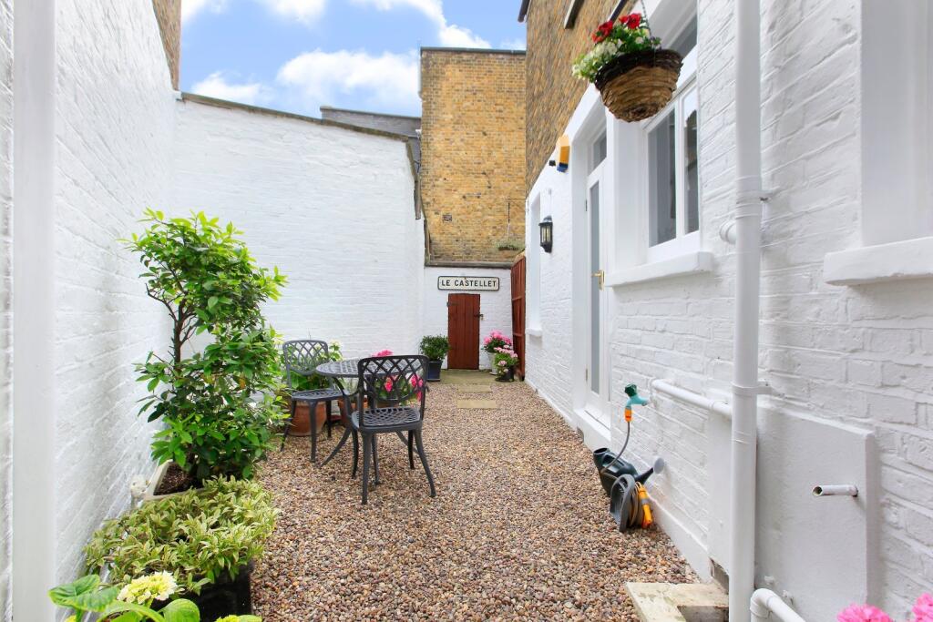 Property photo 8