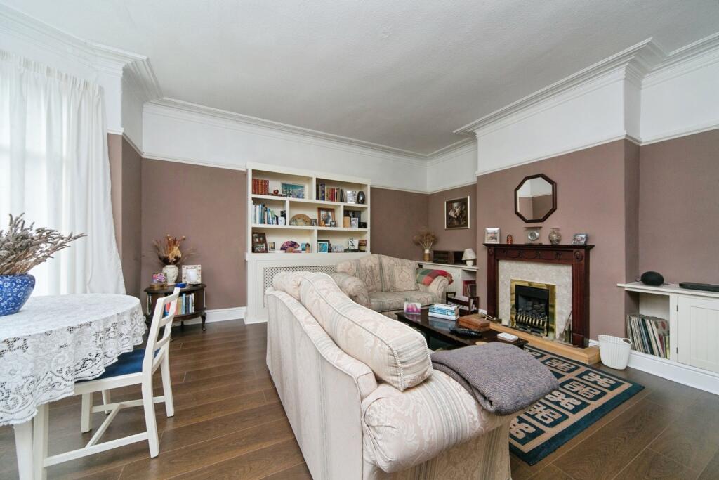 Grosvenor Road, Colwyn Bay, Conwy, LL29 photo 4