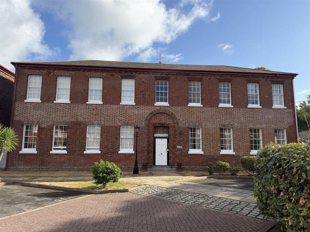 Main image of property: Wellington Court, Weymouth