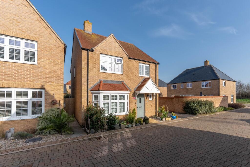 Main image of property: Peccle Close, Alconbury Weald, Huntingdon, Cambridgeshire, PE28 4GB