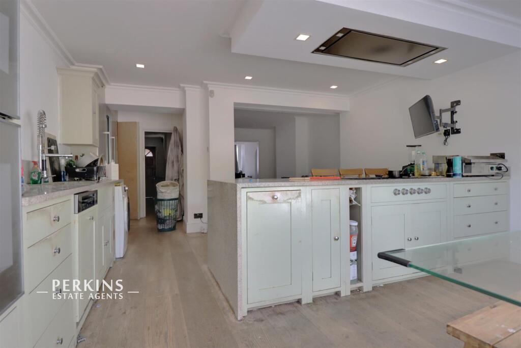 Main image of property: Greenford, UB6