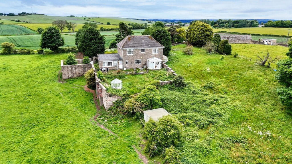 Main image of property: Fellside Road, Whickham, Newcastle upon Tyne, Tyne and Wear, NE16 5BB