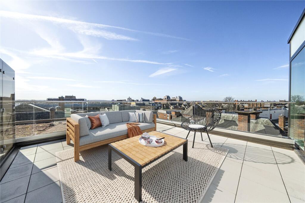 Main image of property: Tweedy Road, Bromley