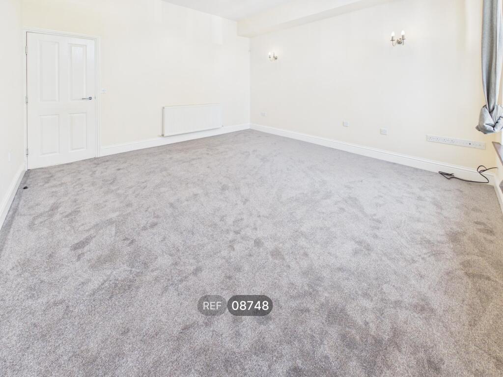 House in Leeds - View 4