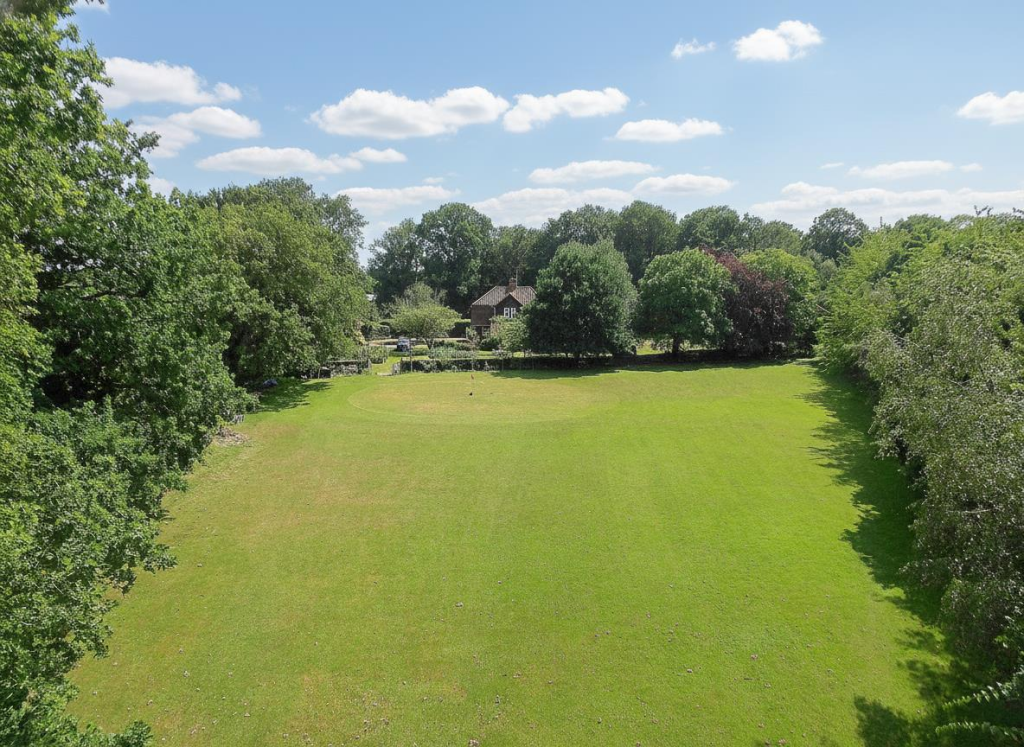 Bicknacre Road, Danbury photo 2
