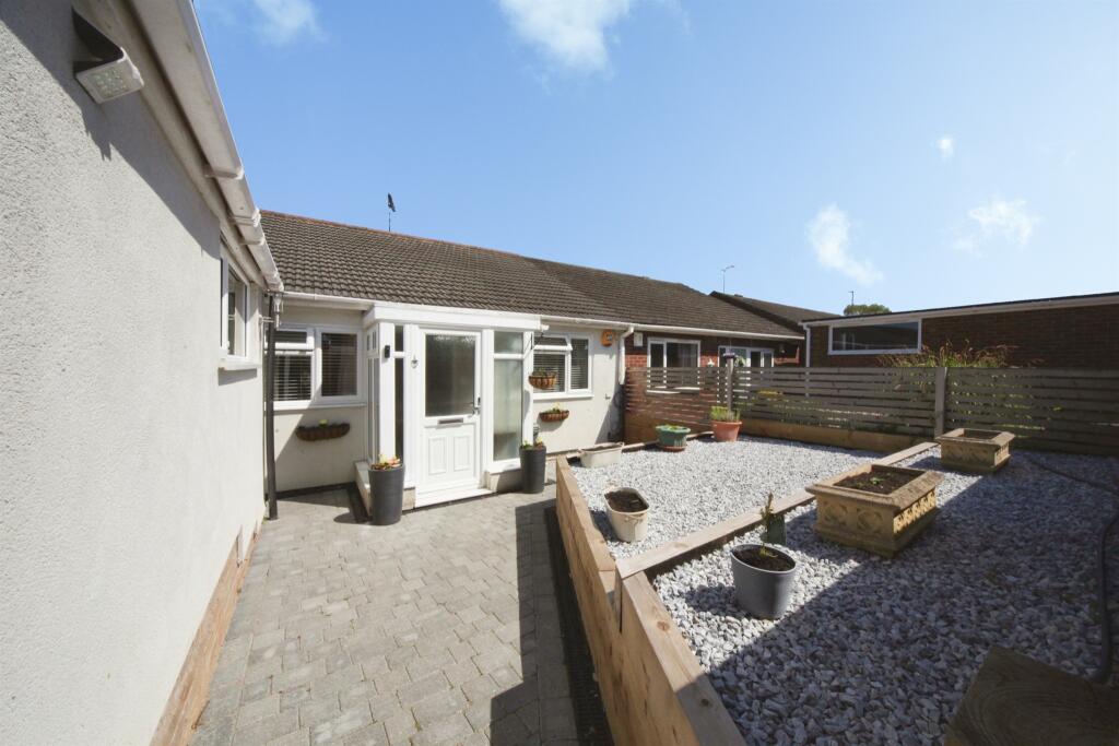 Main image of property: Chalton Heights, Chalton, Luton