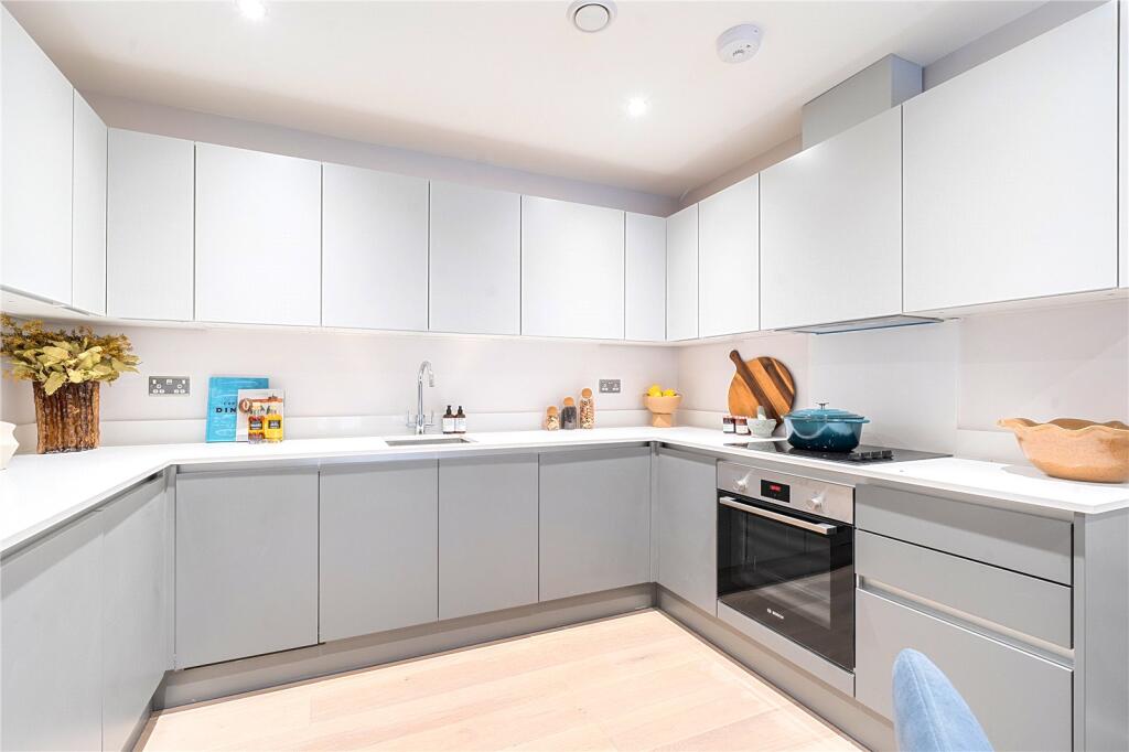 Main image of property: Stamford Road, London, N1