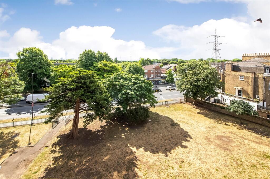 Apartment in Croydon - View 4