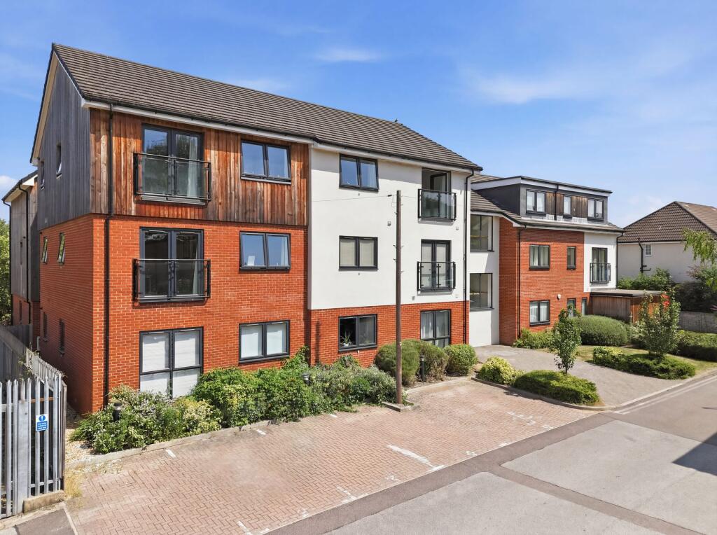 Main image of property: Cooks Way, Hitchin, SG4