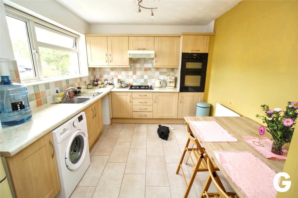 House in Ringwood - View 5