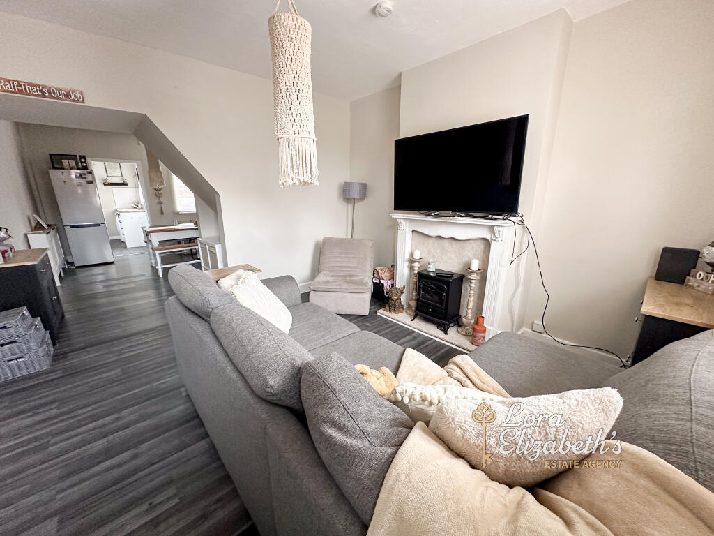 House in Nottingham - View 5