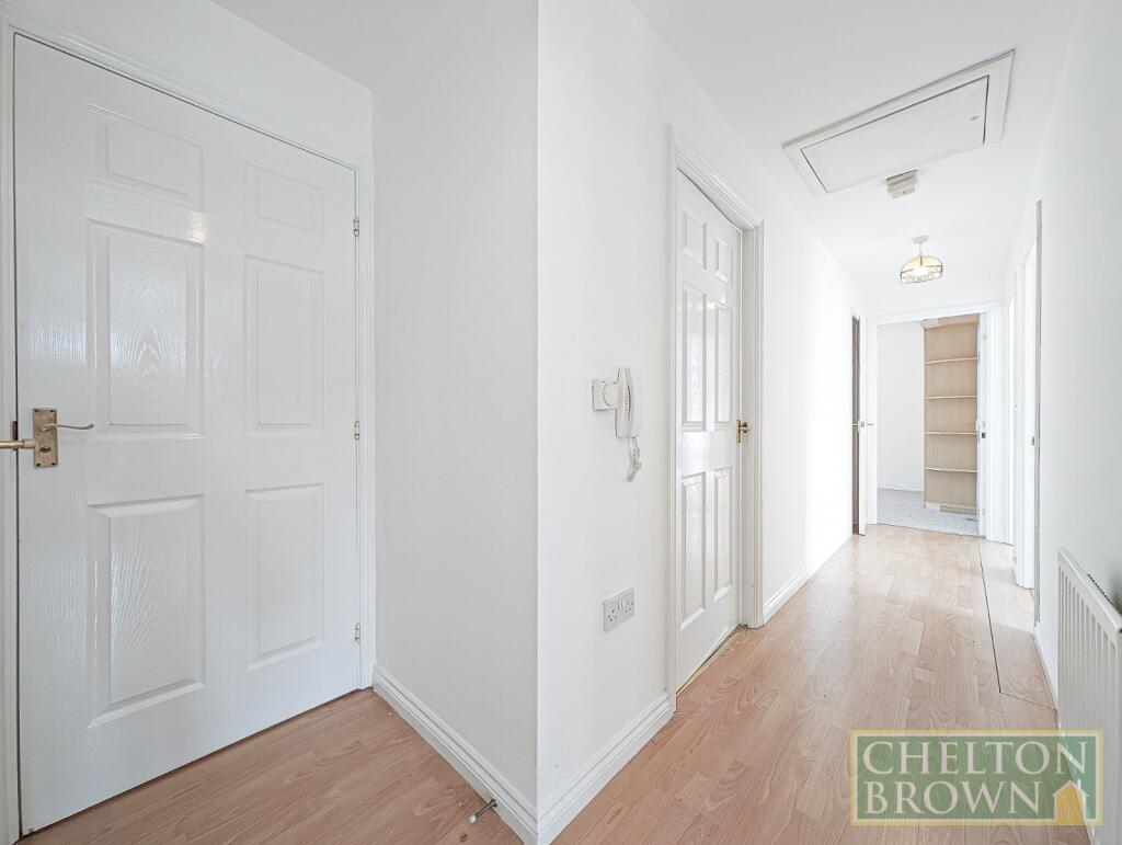 Apartment in Northampton, West Northamptonshire - View 2
