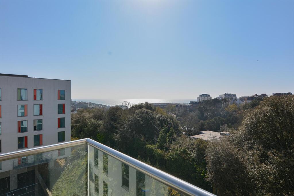 Apartment in Bournemouth - View 2