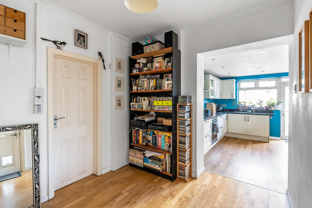 House in Redhill - View 5