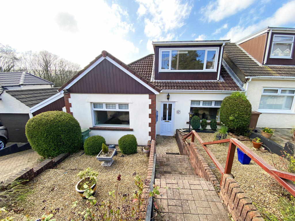 The Walk, Hengoed, CF82 7AH - View 2