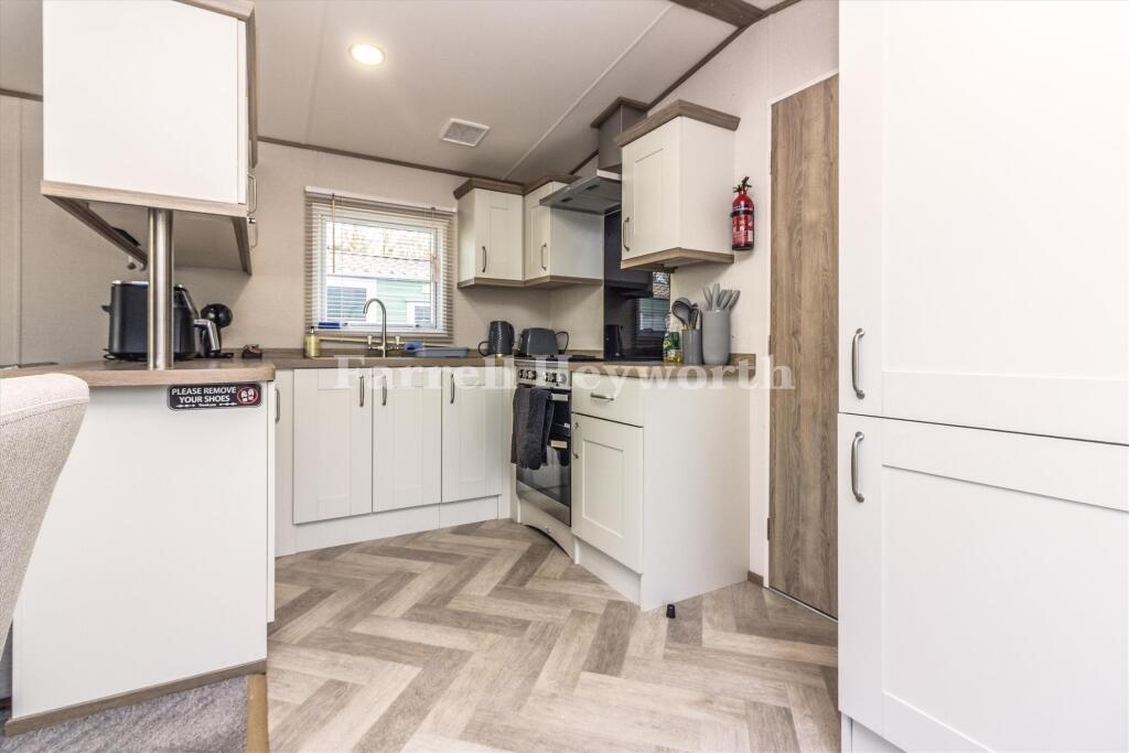 Borwick Lane, Dock Acres, Carnforth - View 5