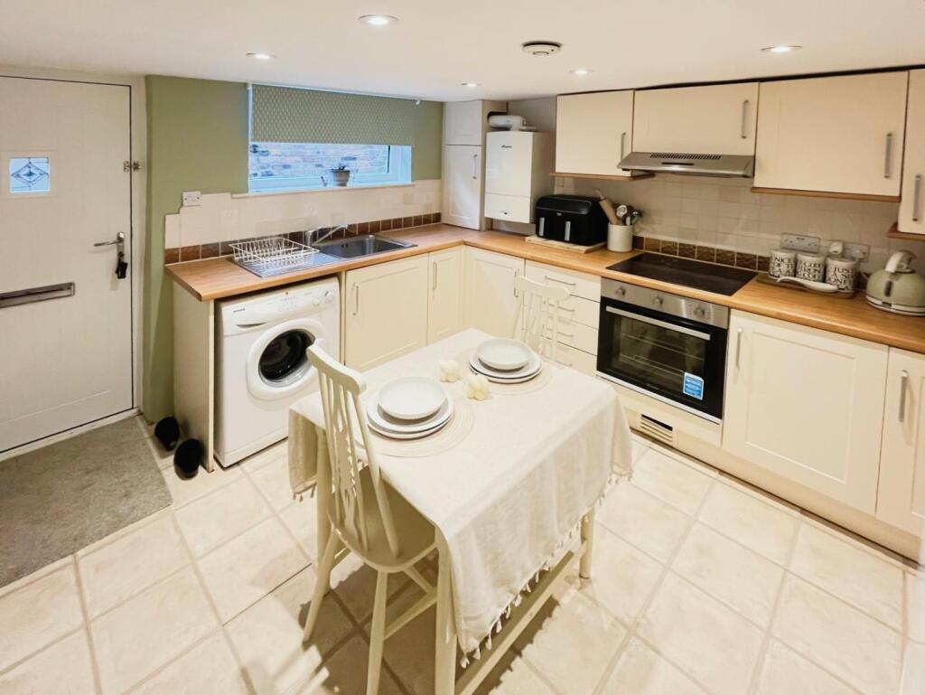 House in York - View 5