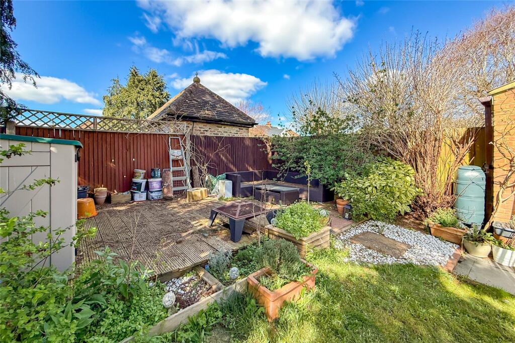 Additional image 30 of Magnolia Close, Park Street, St. Albans, Hertfordshire, AL2