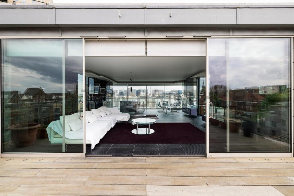 Apartment in London - View 2